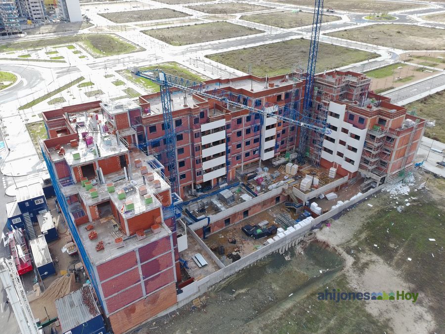 Grúas activas en Los Berrocales