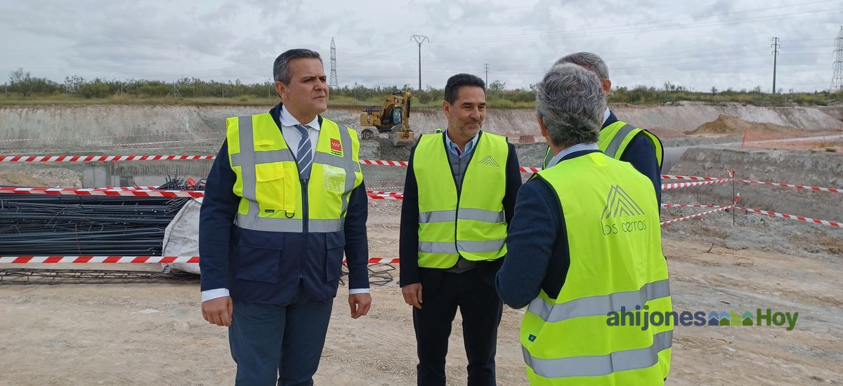 El Ayuntamiento autorizará este verano la simultaneidad de urbanización y edificación en Los Cerros